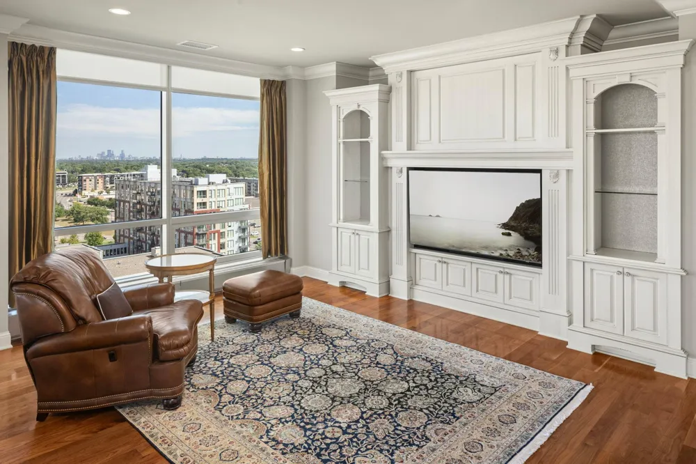 3209 Galleria #1302 Edina, MN 55435