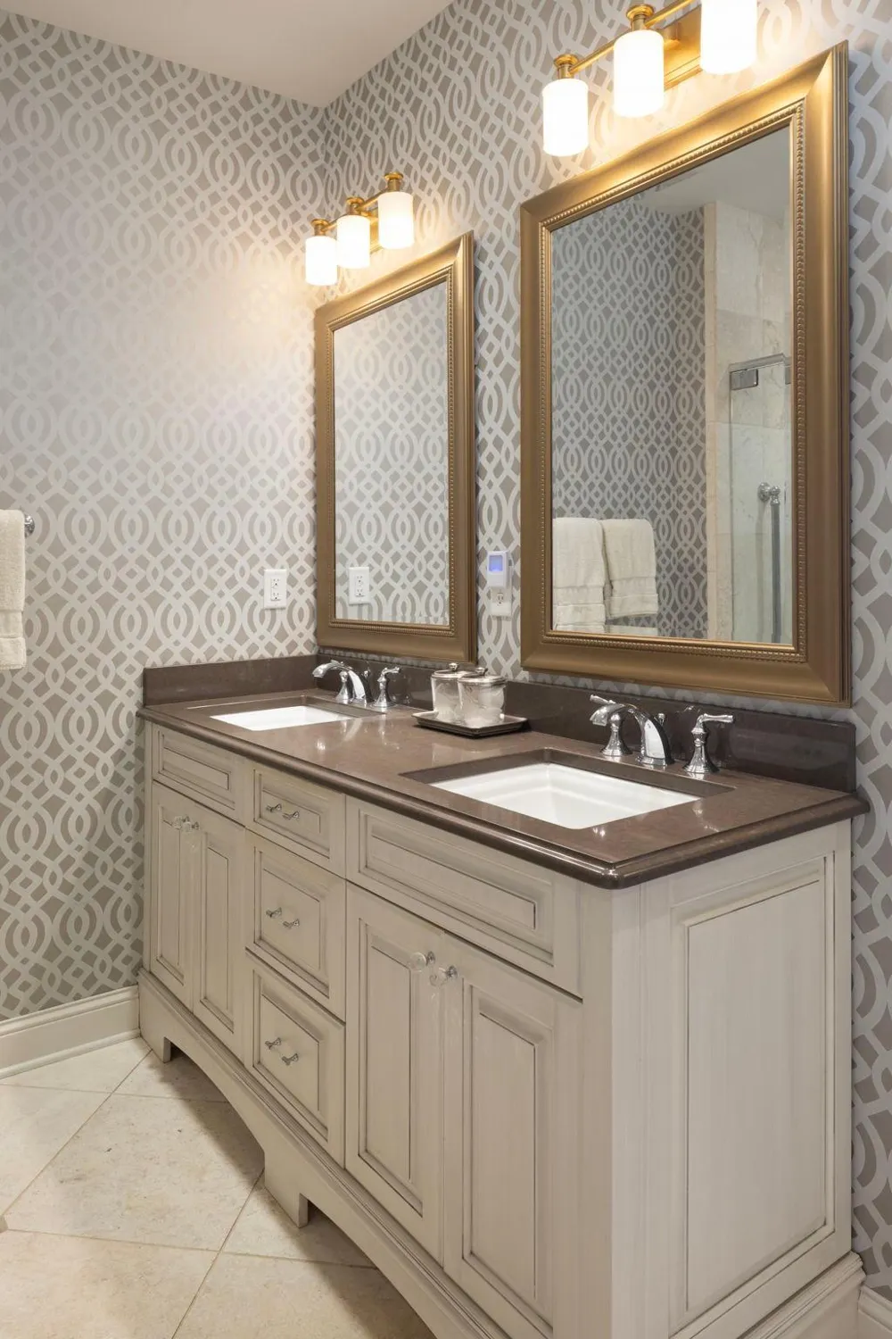 3209 Galleria #1302 Edina, MN 55435