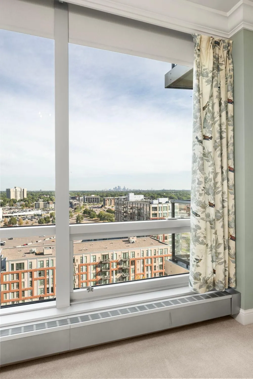 3209 Galleria #1302 Edina, MN 55435