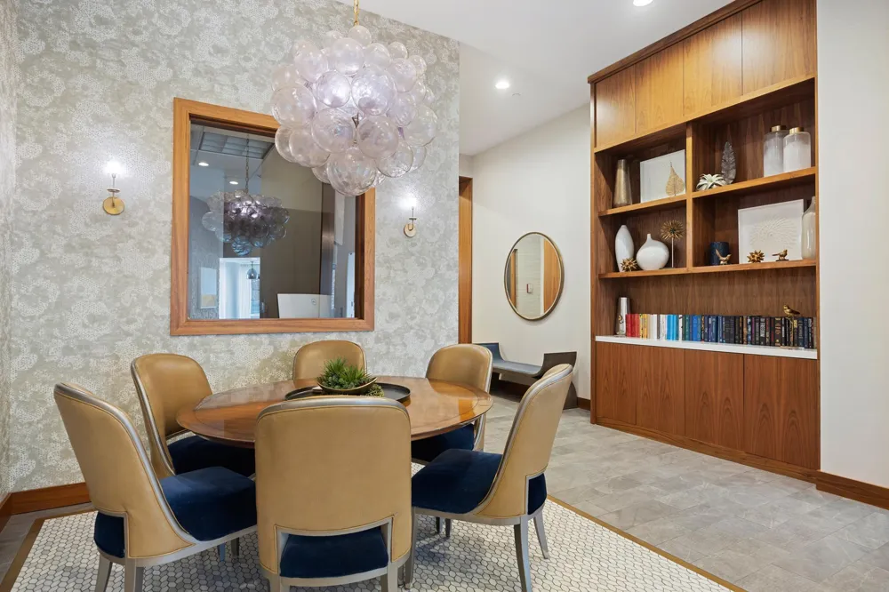 3209 Galleria #1302 Edina, MN 55435