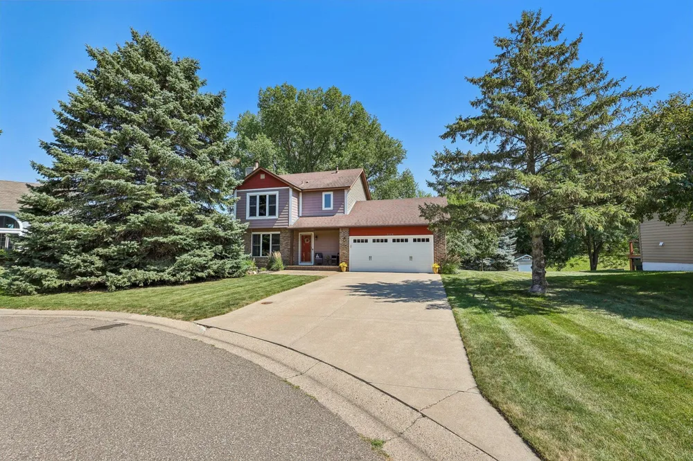 4128 New York Avenue Eagan, MN 55123