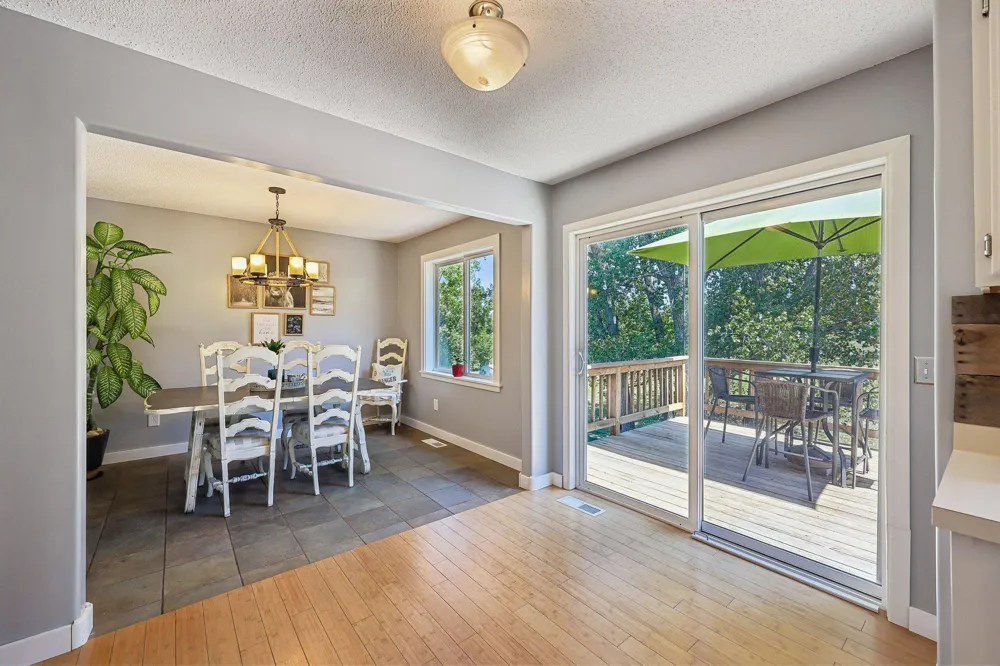 4128 New York Avenue Eagan, MN 55123