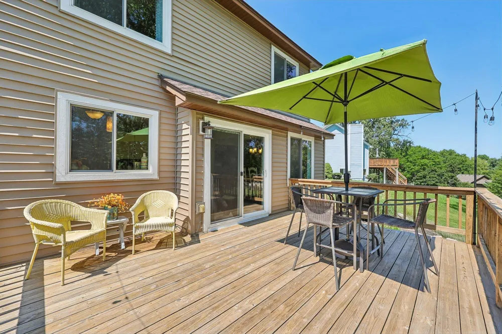 4128 New York Avenue Eagan, MN 55123