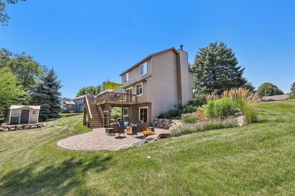 4128 New York Avenue Eagan, MN 55123
