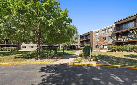 4100 Parklawn Avenue #109