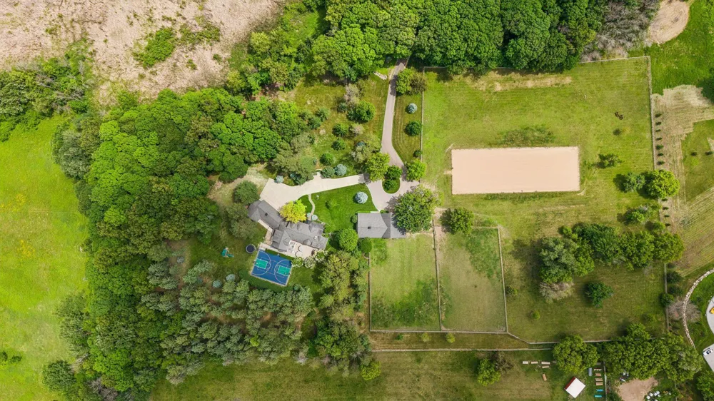 355 Stubbs Bay Road Orono, MN 55356