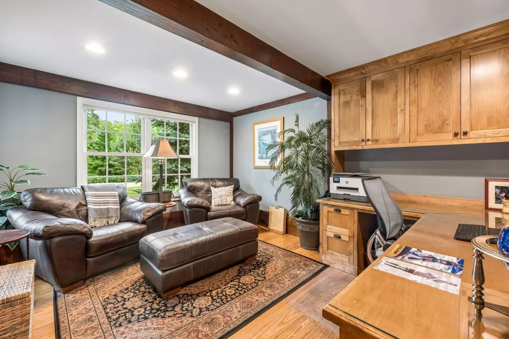 355 Stubbs Bay Road Orono, MN 55356