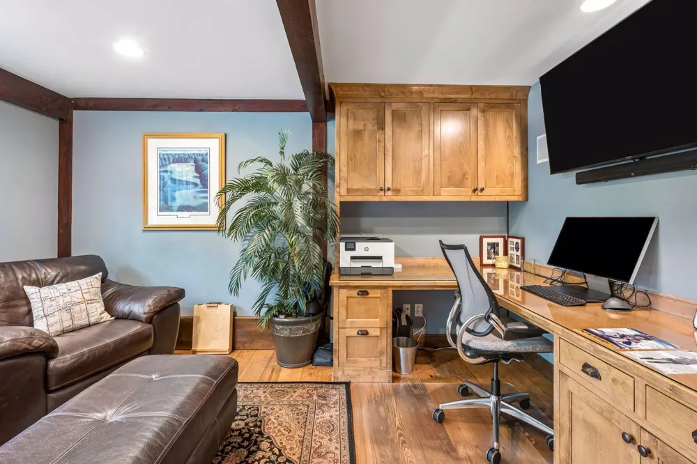 355 Stubbs Bay Road Orono, MN 55356