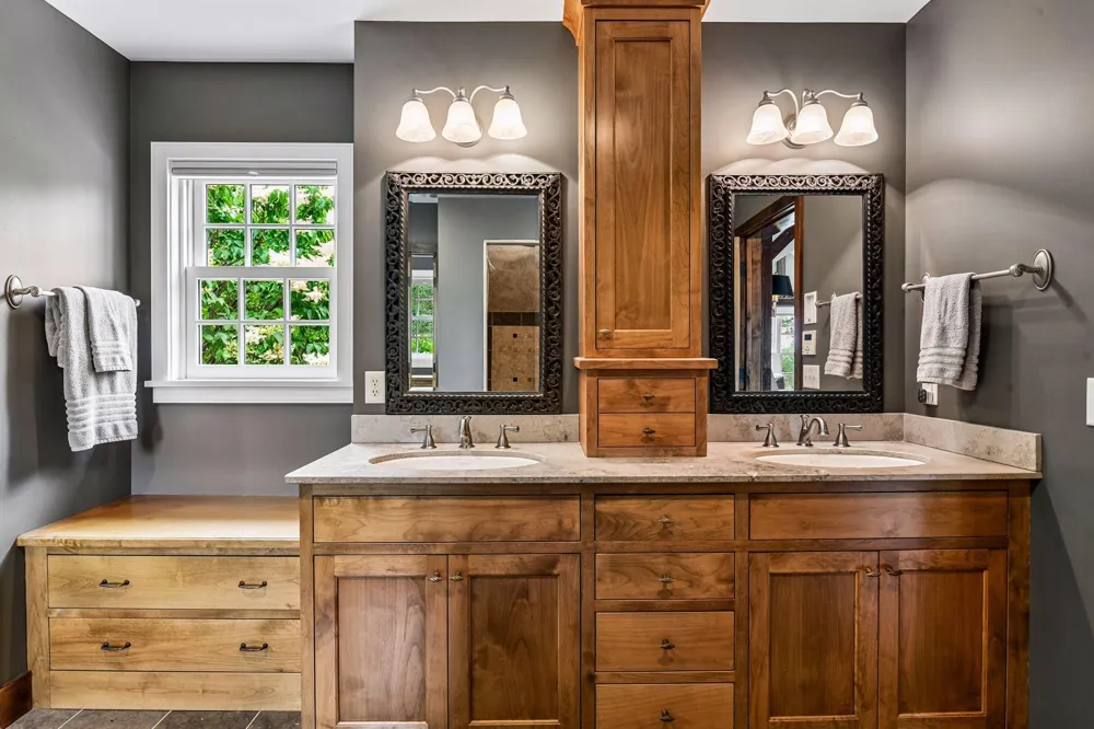 355 Stubbs Bay Road Orono, MN 55356