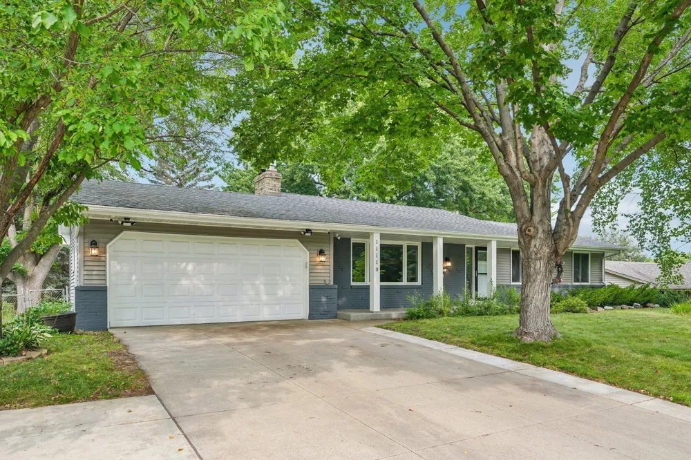 11110 19th Avenue S Burnsville, MN 55337