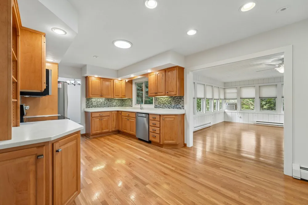 11110 19th Avenue S Burnsville, MN 55337