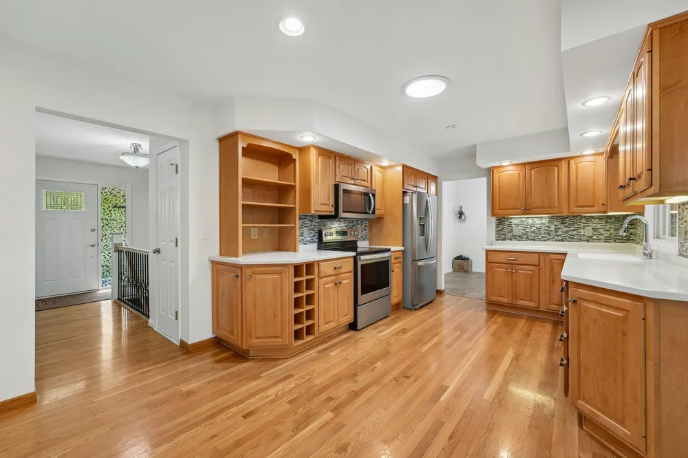 11110 19th Avenue S Burnsville, MN 55337
