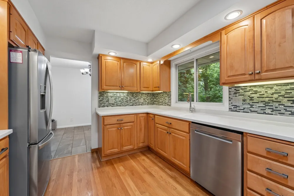 11110 19th Avenue S Burnsville, MN 55337