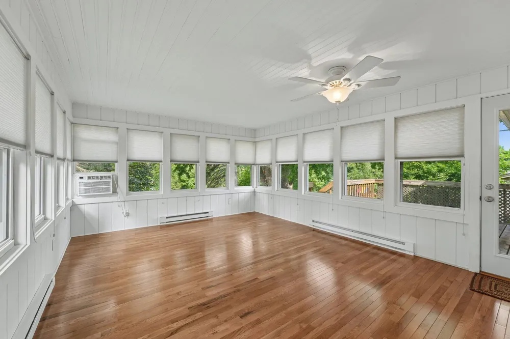 11110 19th Avenue S Burnsville, MN 55337