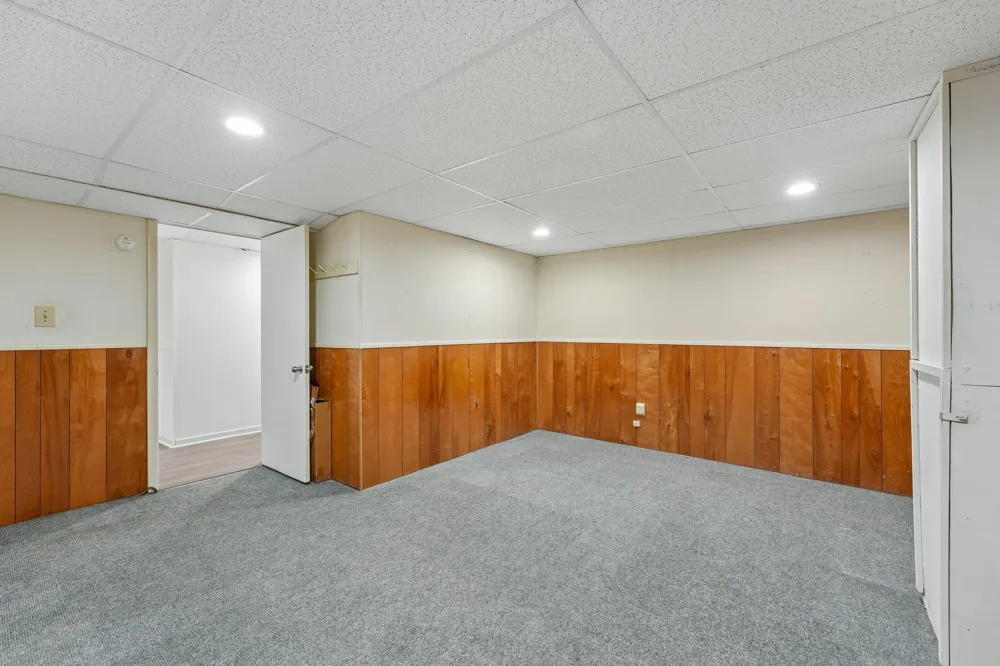 11110 19th Avenue S Burnsville, MN 55337