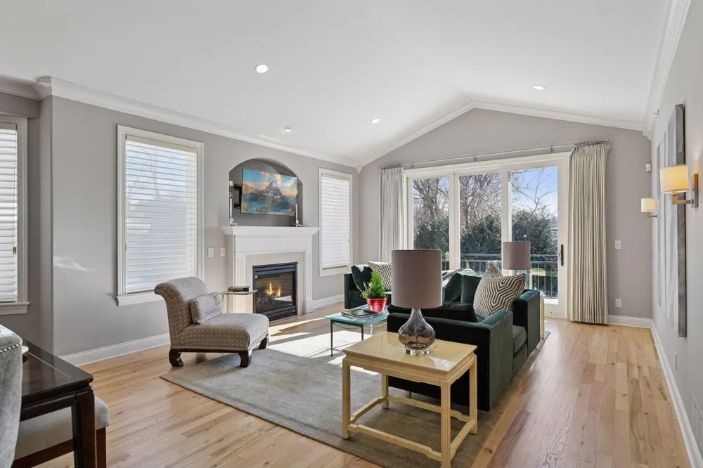 17435 Sanctuary Drive Minnetonka, MN 55391