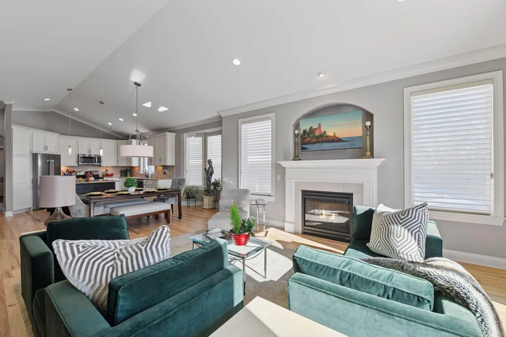 17435 Sanctuary Drive Minnetonka, MN 55391
