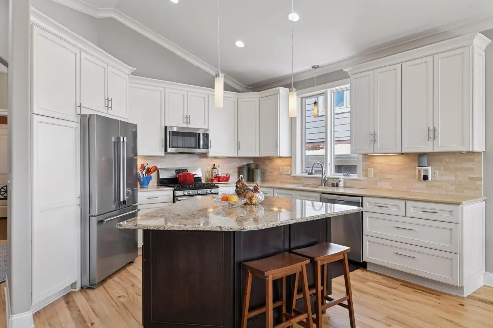 17435 Sanctuary Drive Minnetonka, MN 55391