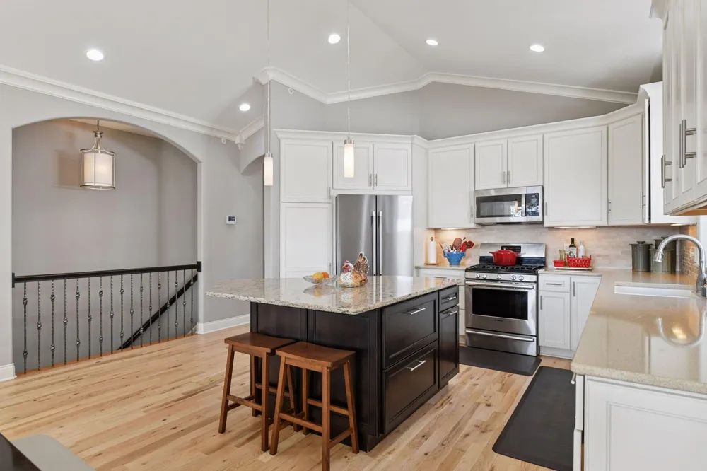 17435 Sanctuary Drive Minnetonka, MN 55391