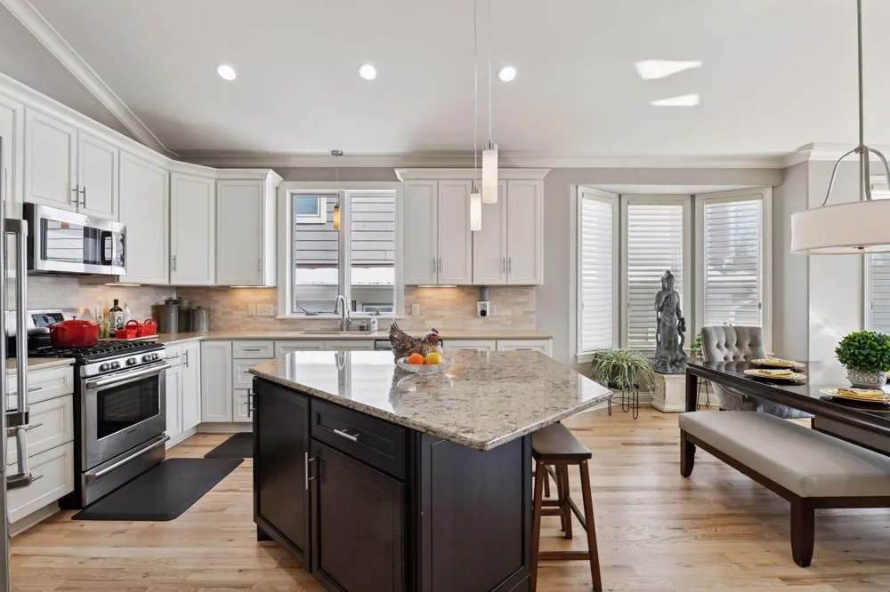 17435 Sanctuary Drive Minnetonka, MN 55391