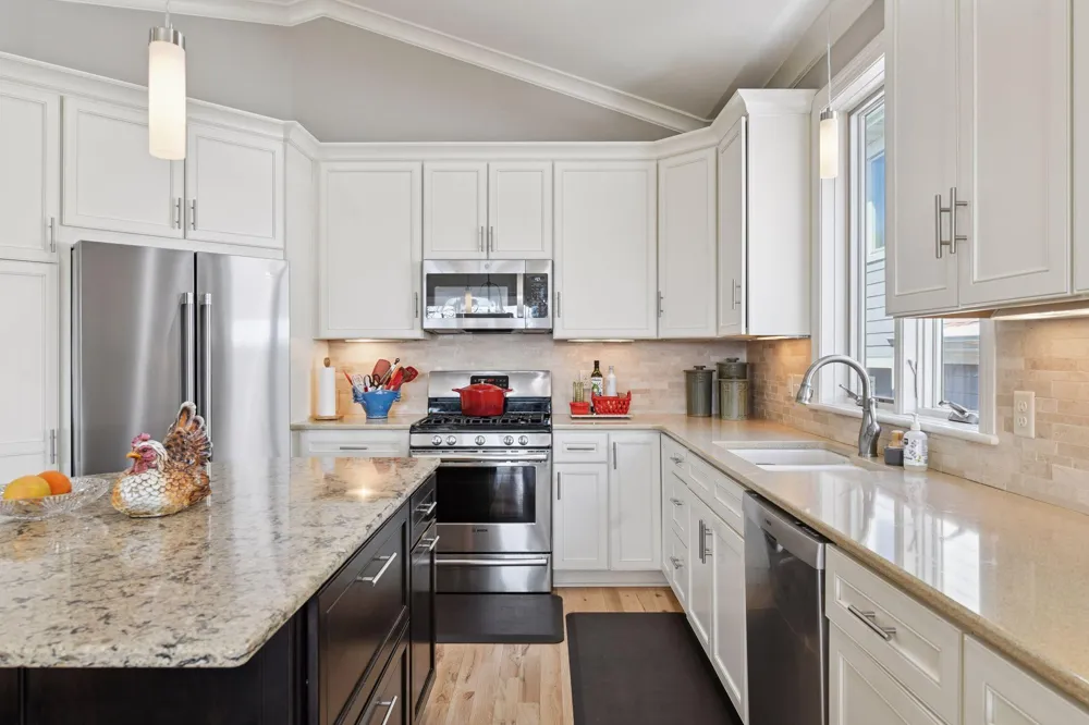 17435 Sanctuary Drive Minnetonka, MN 55391