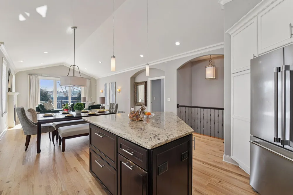 17435 Sanctuary Drive Minnetonka, MN 55391