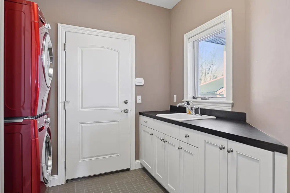 17435 Sanctuary Drive Minnetonka, MN 55391