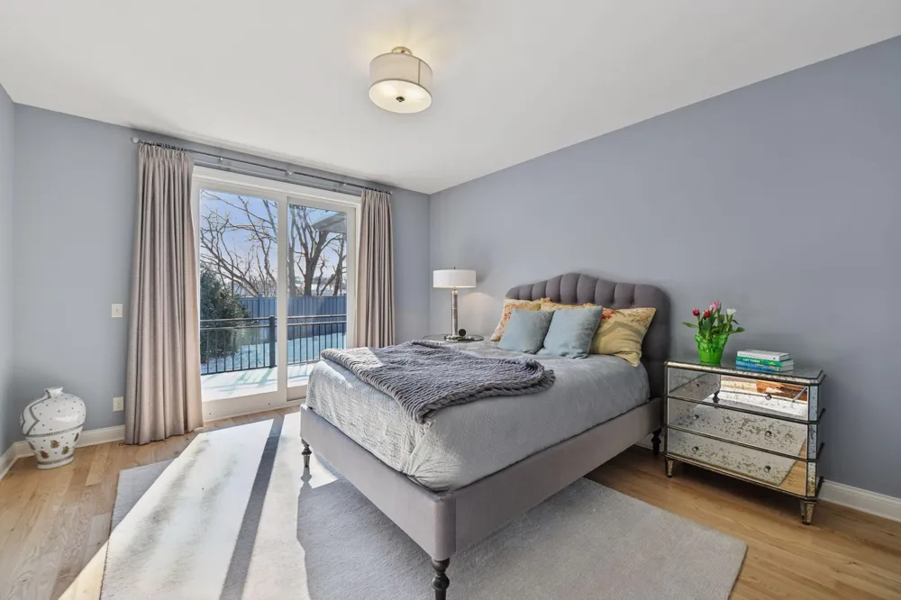 17435 Sanctuary Drive Minnetonka, MN 55391