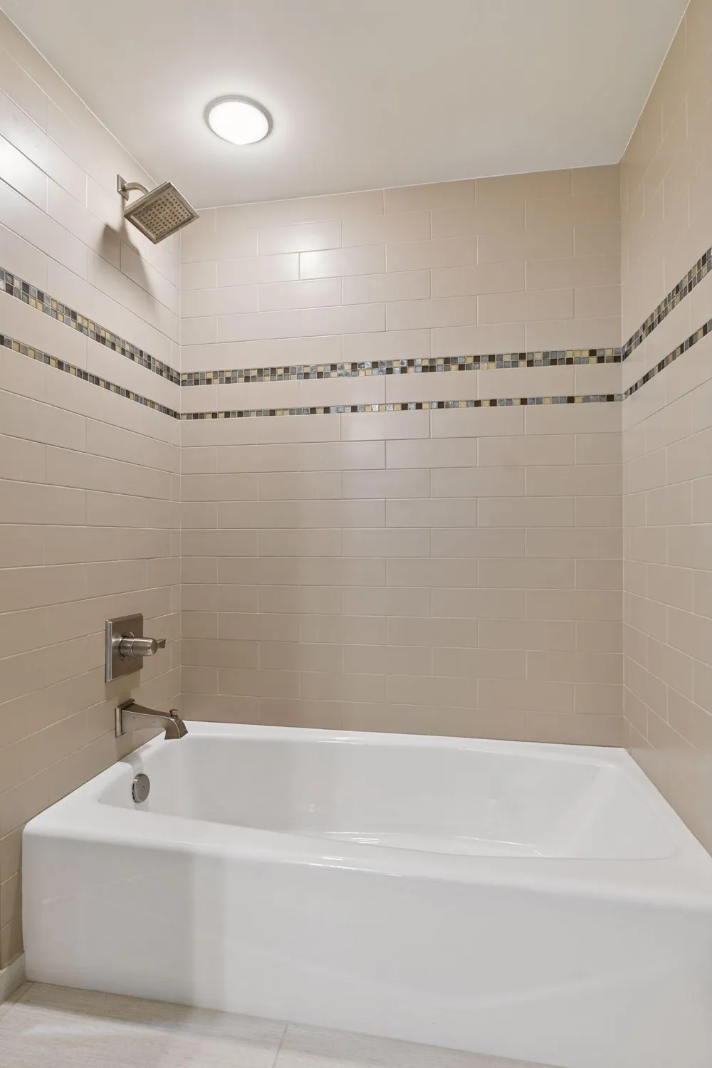 17435 Sanctuary Drive Minnetonka, MN 55391