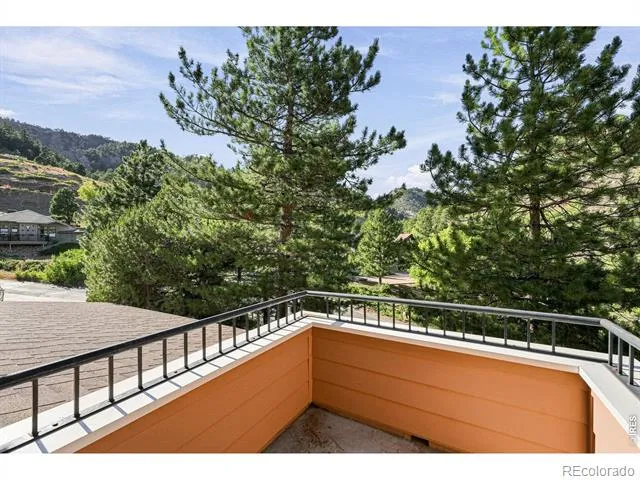 15 Arrowleaf Court Boulder, CO 80304