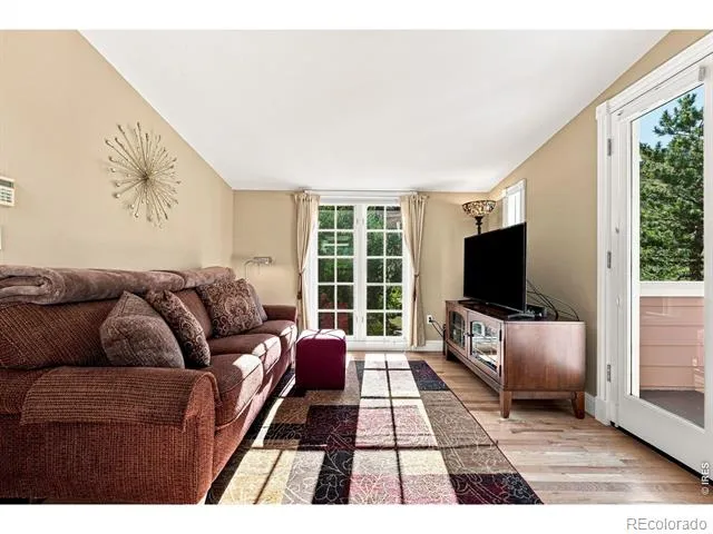 15 Arrowleaf Court Boulder, CO 80304