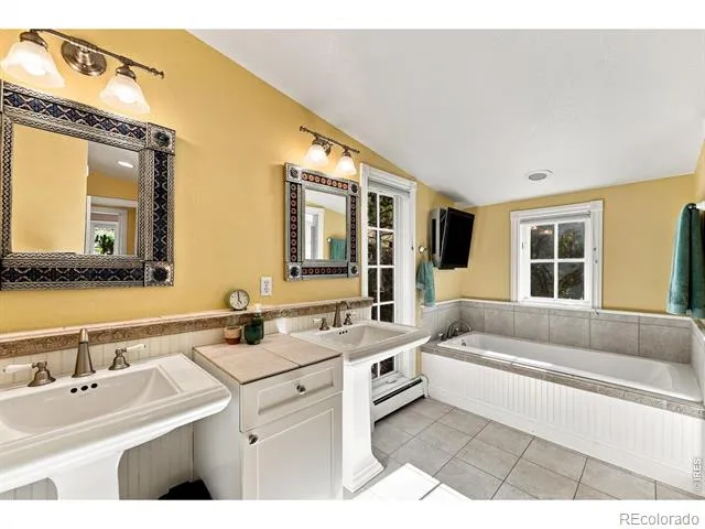 15 Arrowleaf Court Boulder, CO 80304