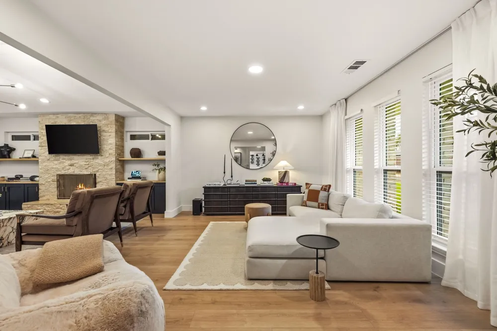 7429 Tangleglen Drive Dallas, TX 75248