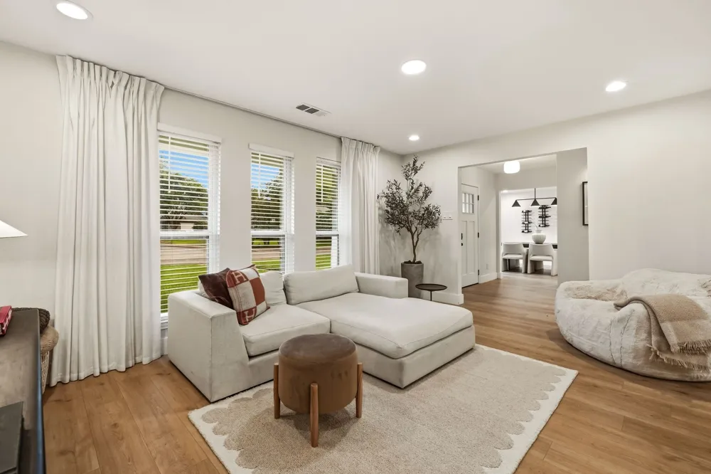 7429 Tangleglen Drive Dallas, TX 75248