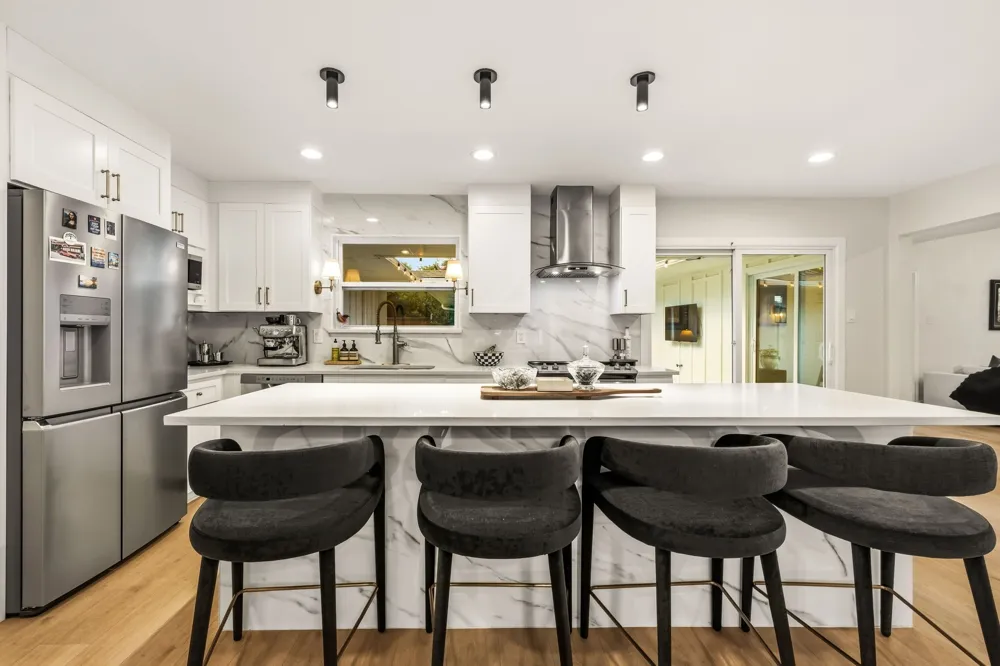 7429 Tangleglen Drive Dallas, TX 75248
