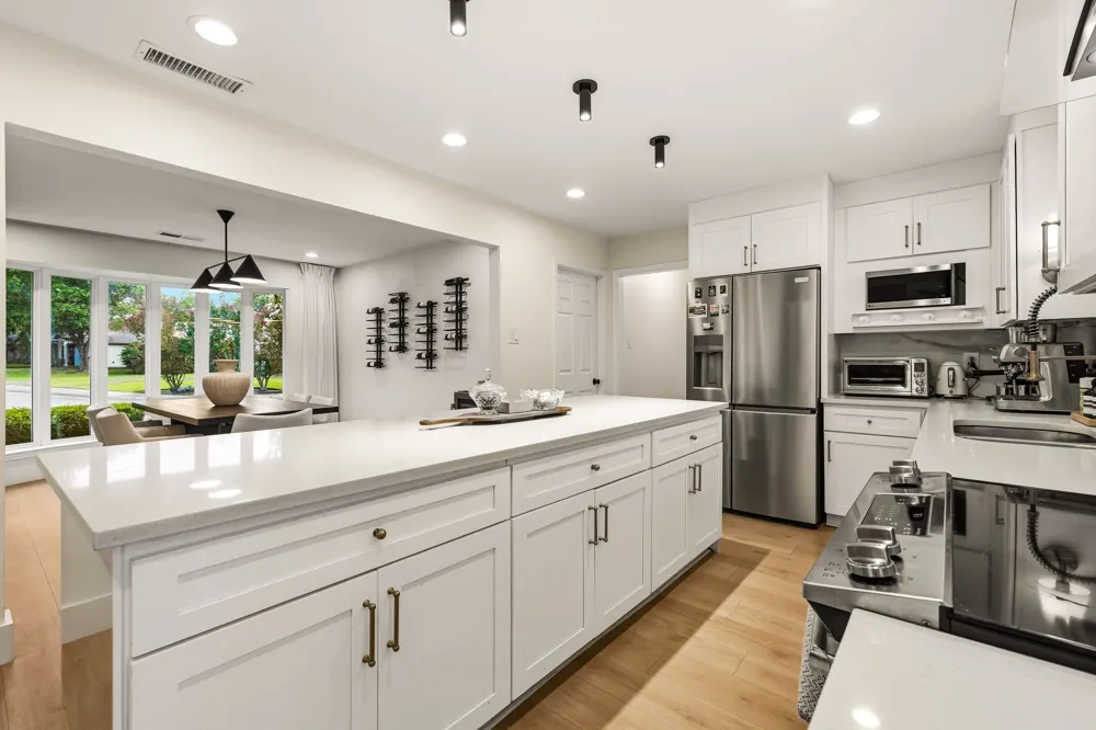 7429 Tangleglen Drive Dallas, TX 75248