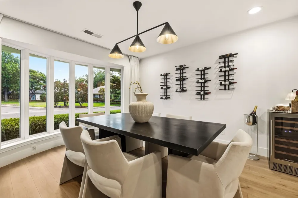 7429 Tangleglen Drive Dallas, TX 75248