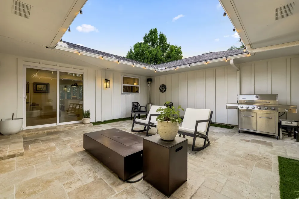 7429 Tangleglen Drive Dallas, TX 75248