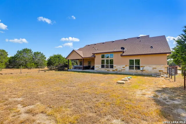 731 RIO AZUL DR Pipe Creek, TX 78063