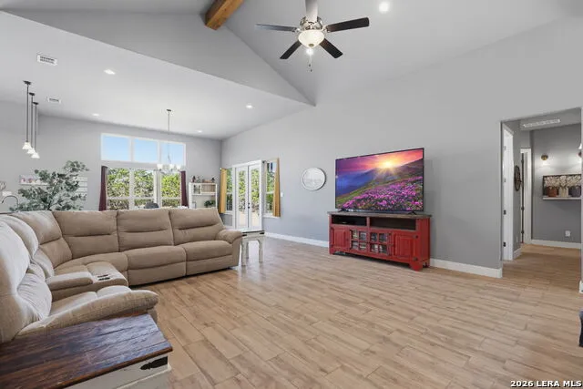 731 RIO AZUL DR Pipe Creek, TX 78063
