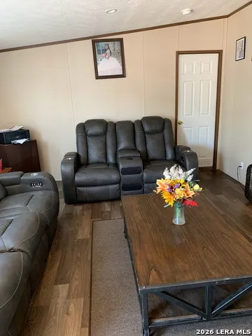 283 OXFORD ST Cotulla, TX 78014
