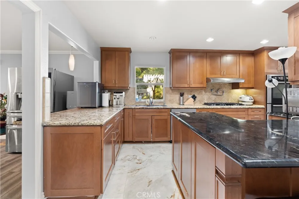 941 Laguna Drive Fullerton, CA 92835