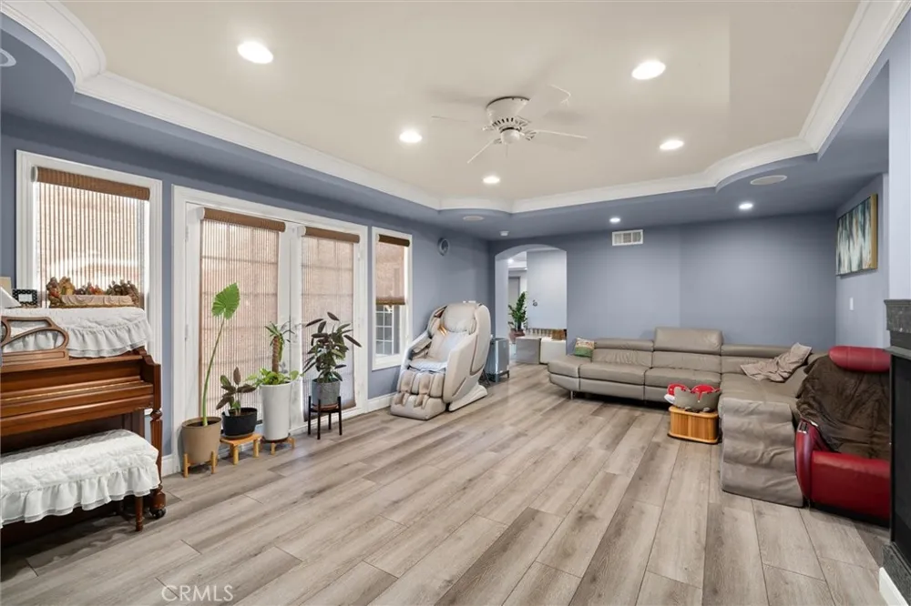 941 Laguna Drive Fullerton, CA 92835