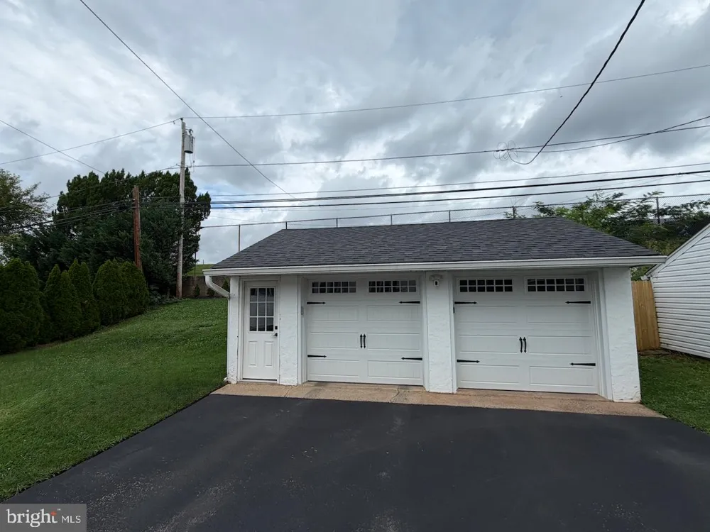 426 OLD FORT ROAD King Of Prussia, PA 19406