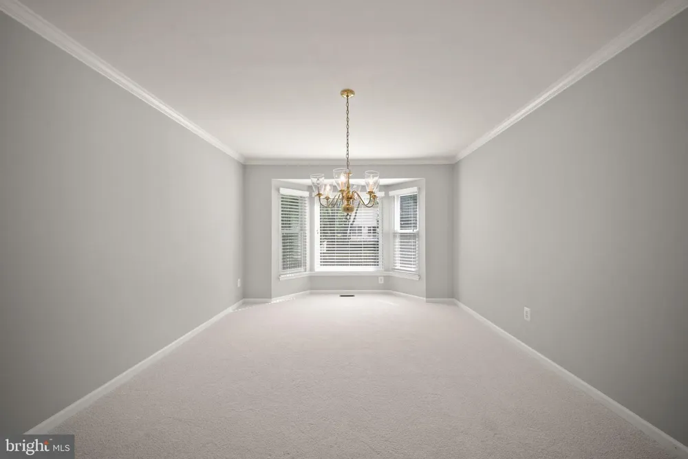 315 OAKCREST MANOR DRIVE NE Leesburg, VA 20176