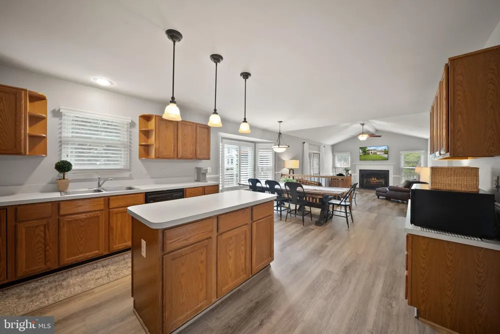 315 OAKCREST MANOR DRIVE NE Leesburg, VA 20176