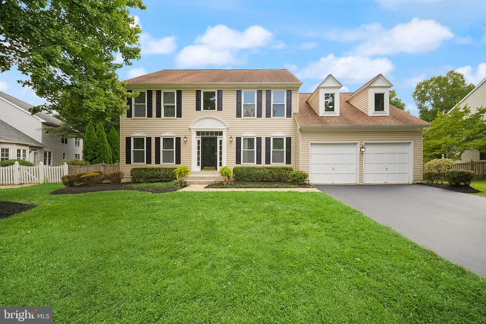 315 OAKCREST MANOR DRIVE NE Leesburg, VA 20176