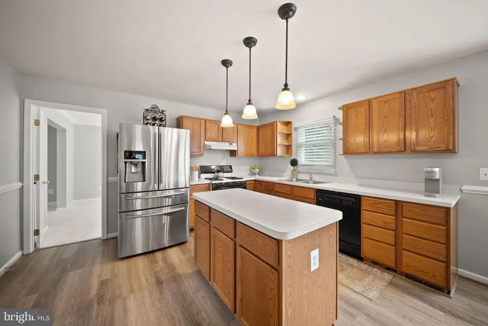 315 OAKCREST MANOR DRIVE NE Leesburg, VA 20176