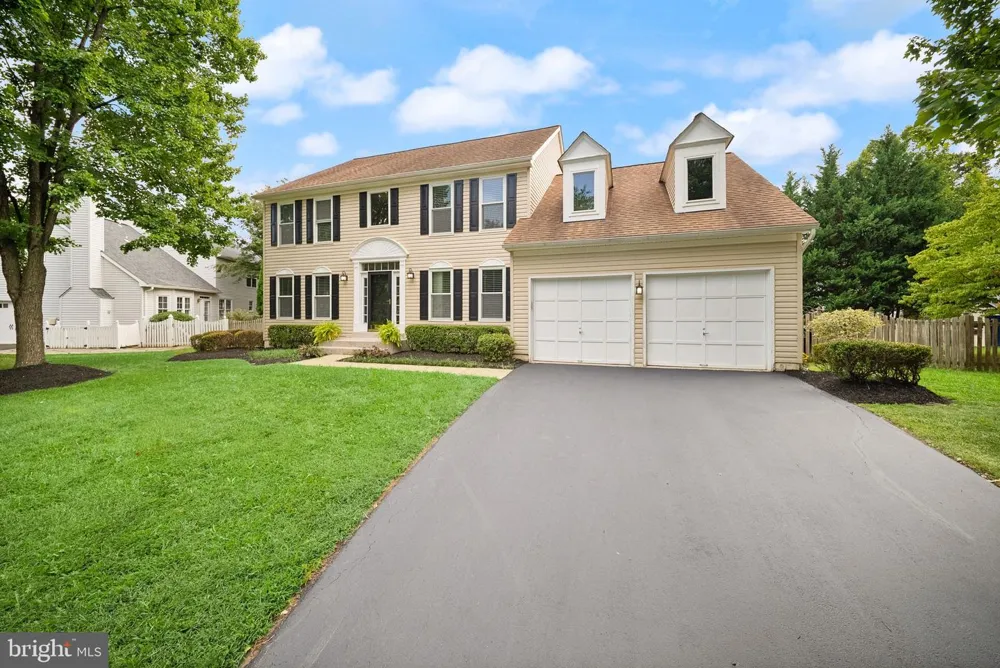 315 OAKCREST MANOR DRIVE NE Leesburg, VA 20176