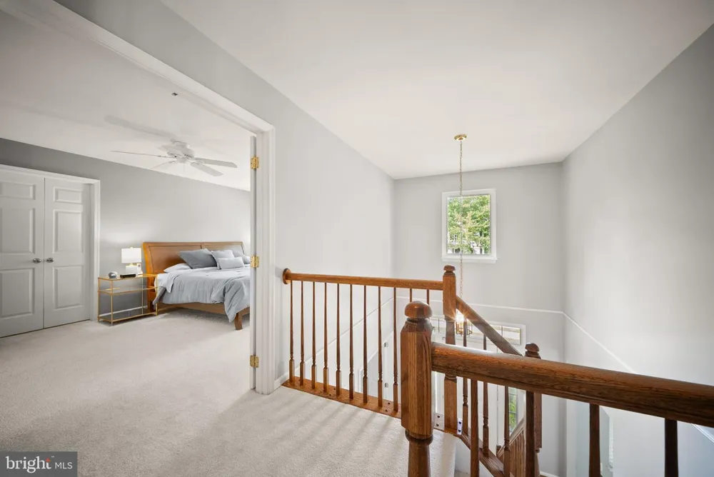 315 OAKCREST MANOR DRIVE NE Leesburg, VA 20176
